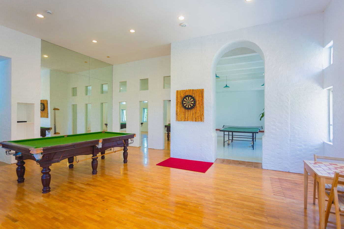 Waterfront-Suites-Phuket-by-Centara-Sports-and-Entertainment-41