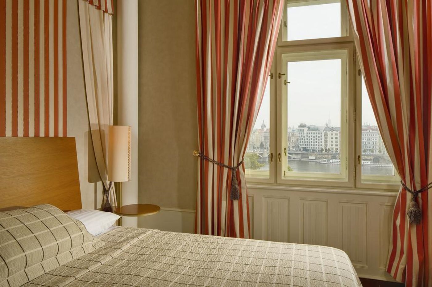 Mamaison-Hotel-Riverside-Prague-Room-14