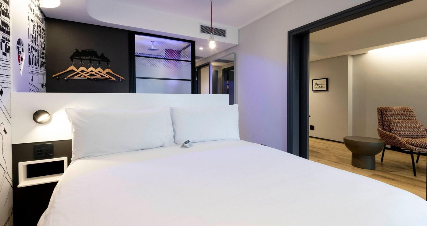 ANEW-Hotel-Green-Point-Cape-Town-Room-37