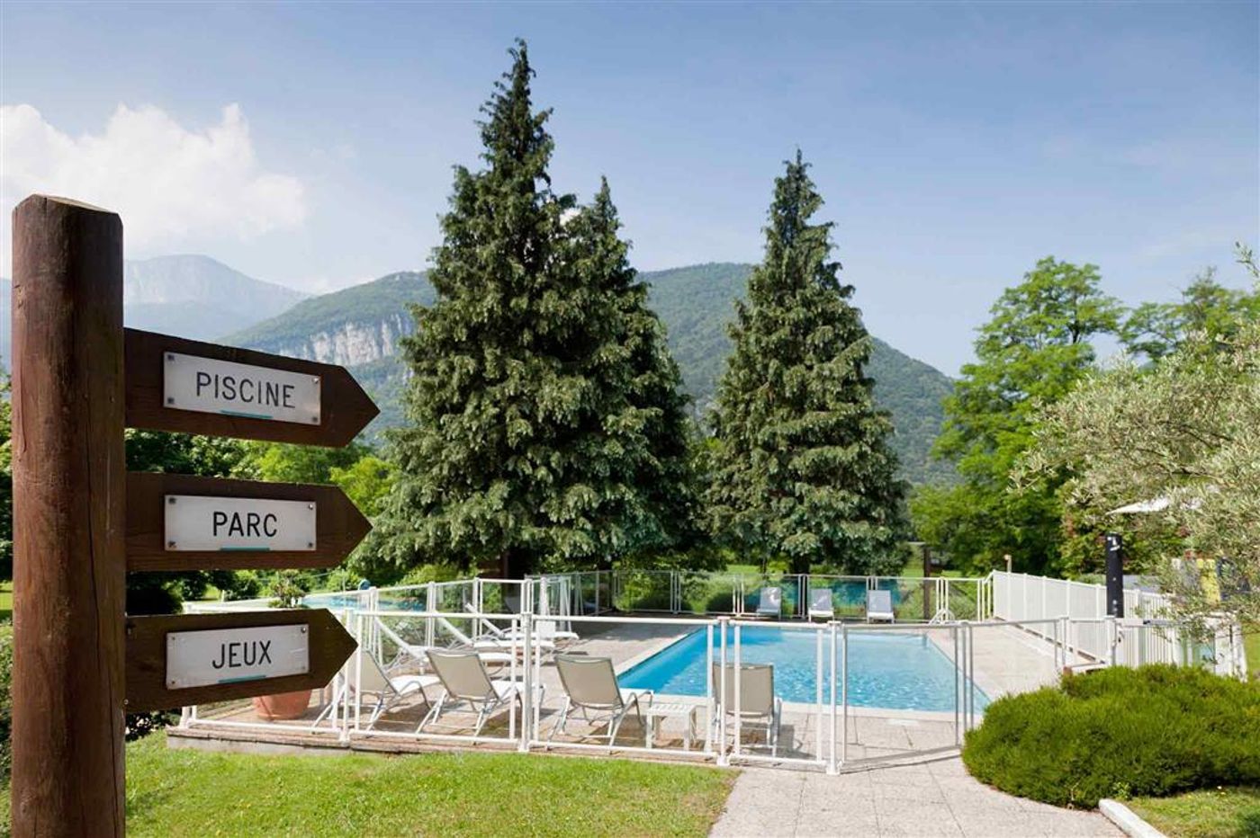 Novotel Grenoble Nord Voreppe-France-Voreppe-General view-6