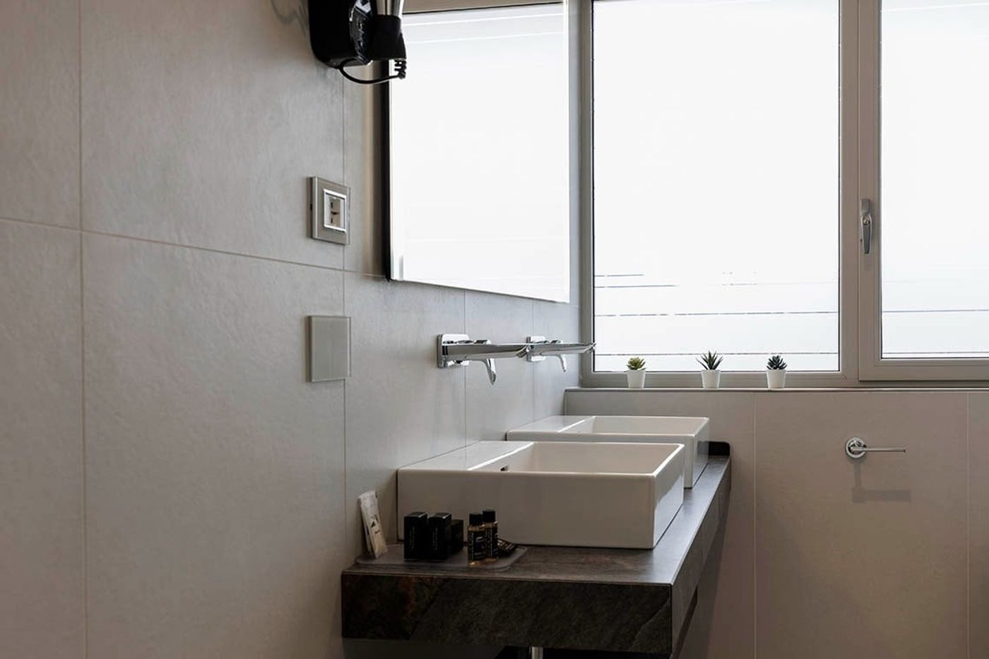 MH-Florence-Hotel---Spa-Room-49