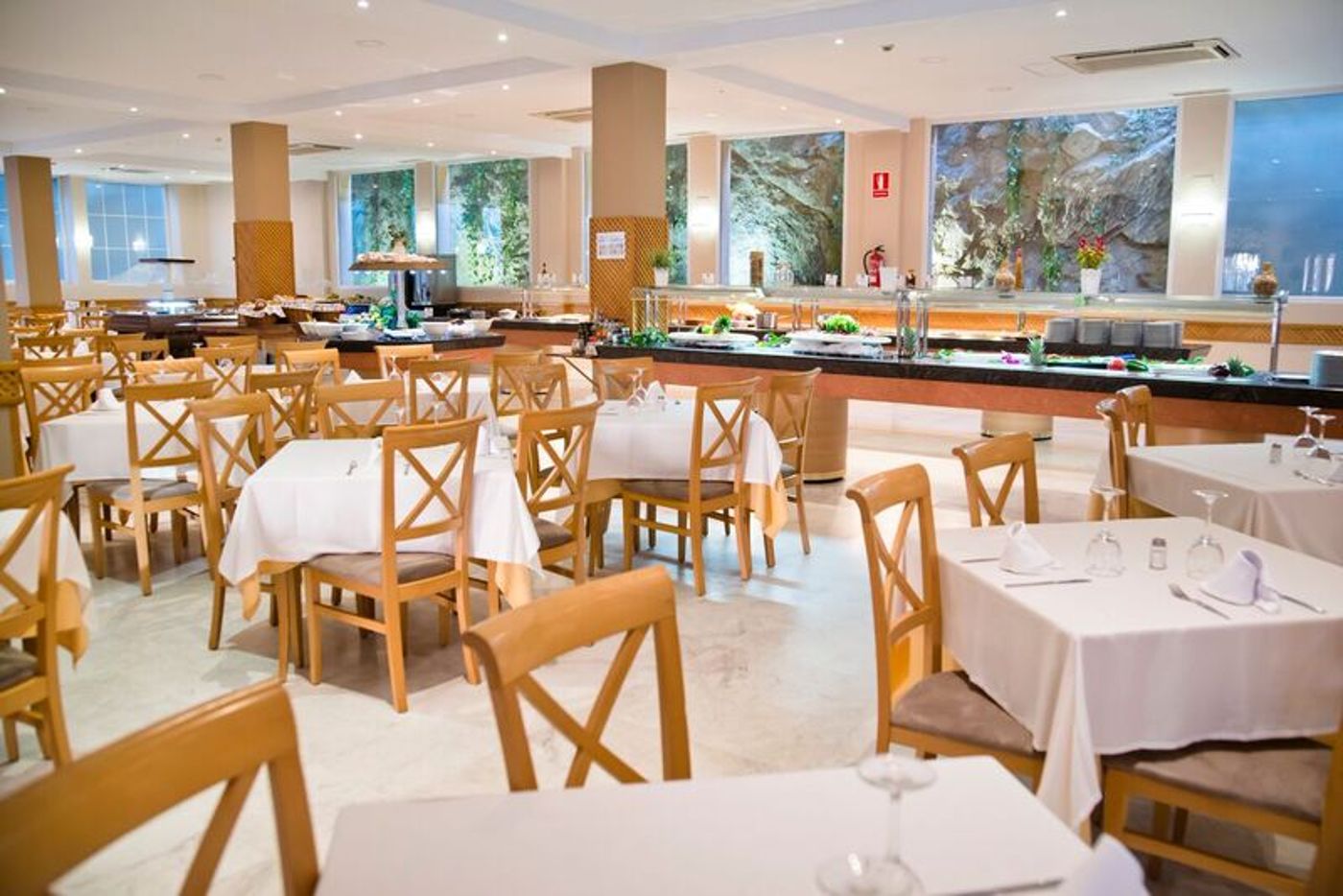 Bahia-Tropical-Restaurant-26