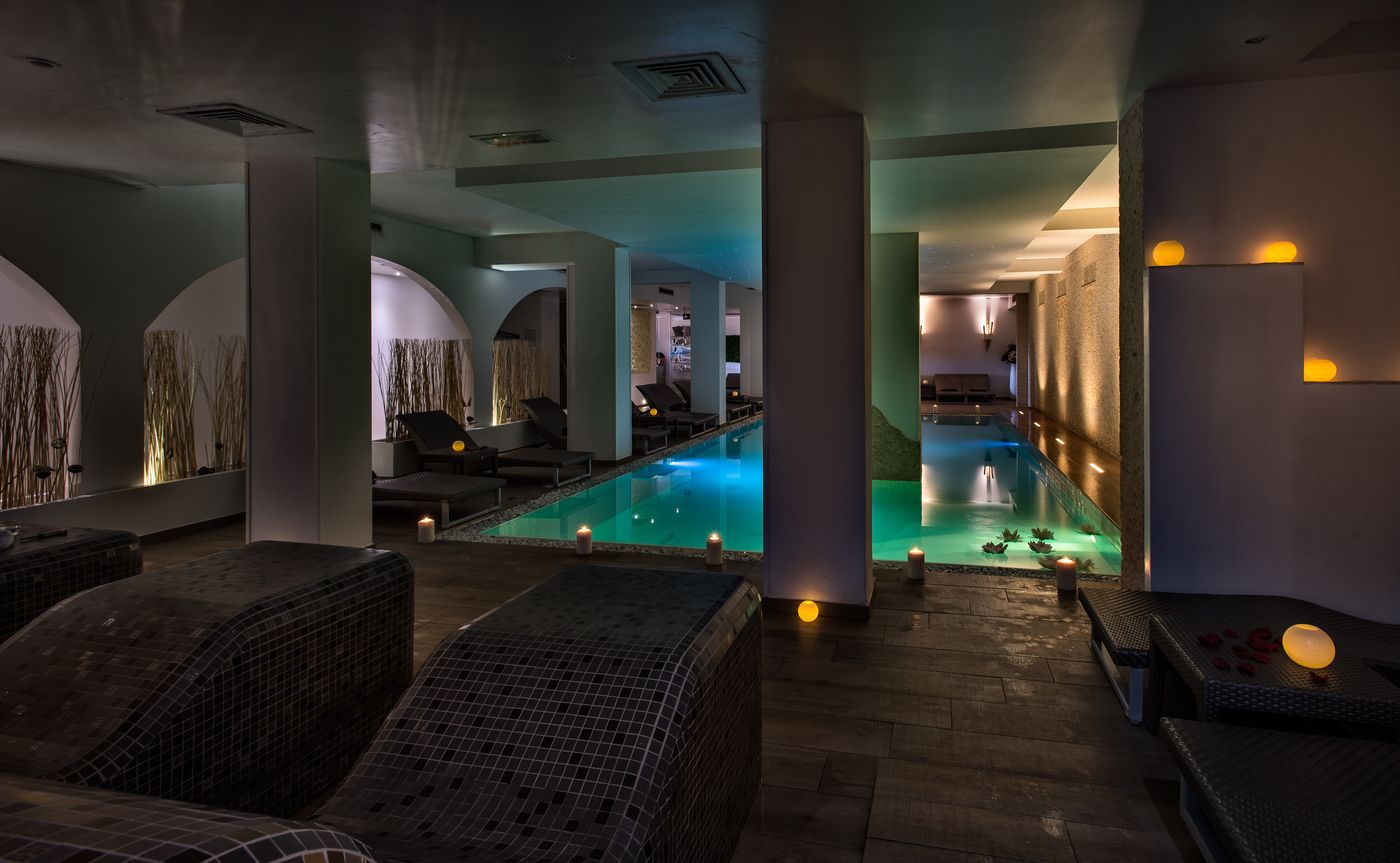 Grand-Hotel-Resort-Ma-Ma---Adults-Only-Sports-and-Entertainment-93