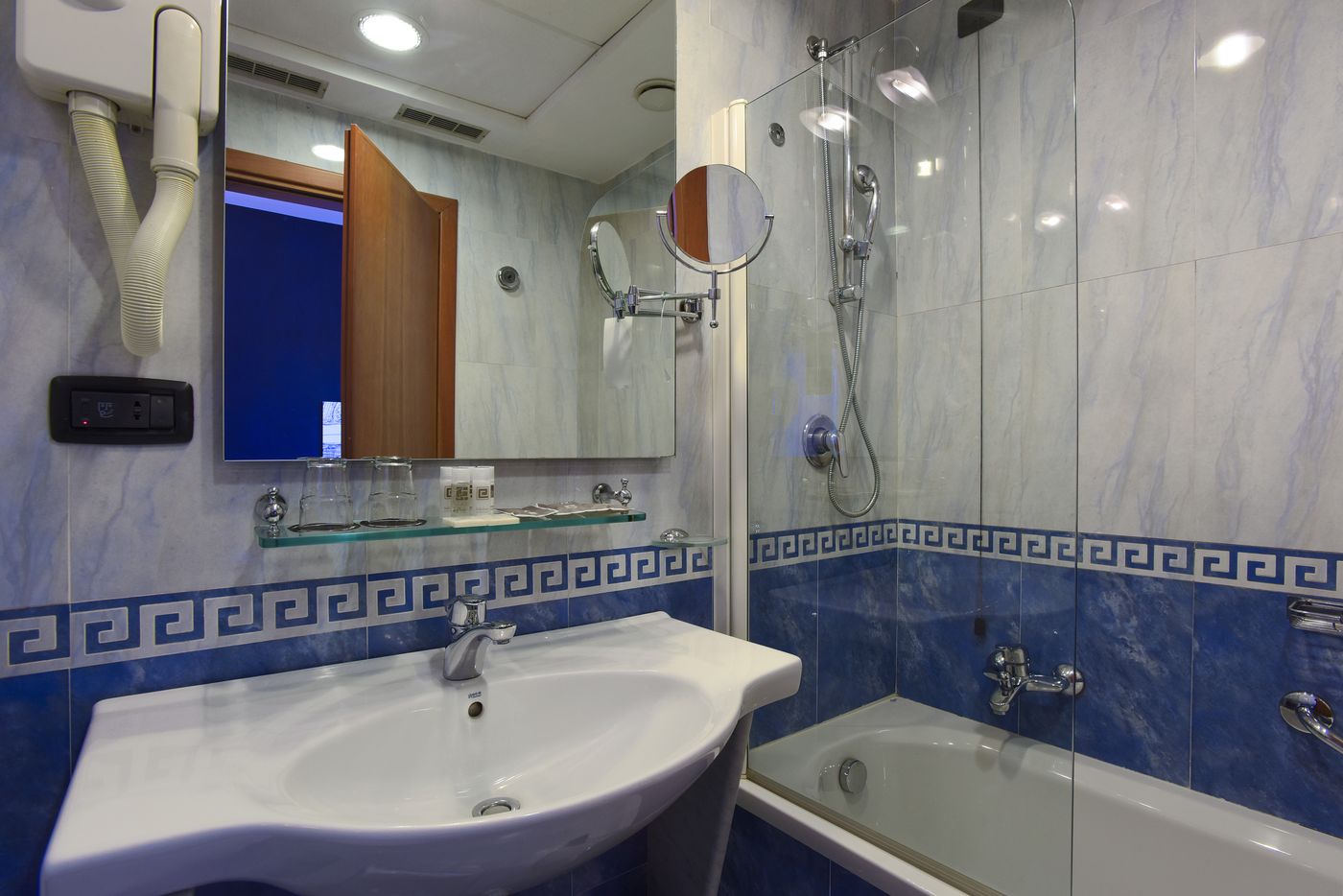 Grand-Hotel-Tiberio-Room-52