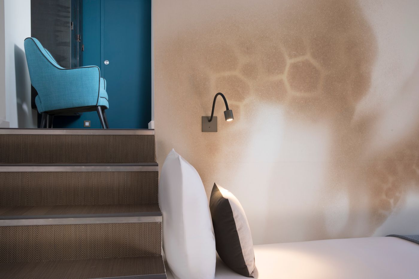 Les-Deux-Girafes-Room-40