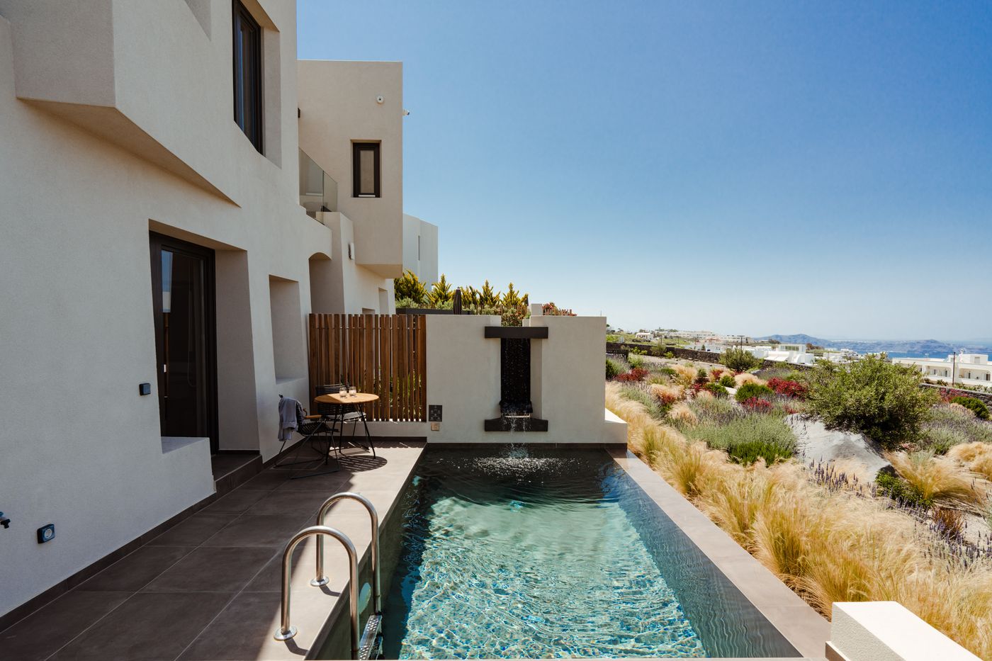 Apikia-Santorini-Room-87