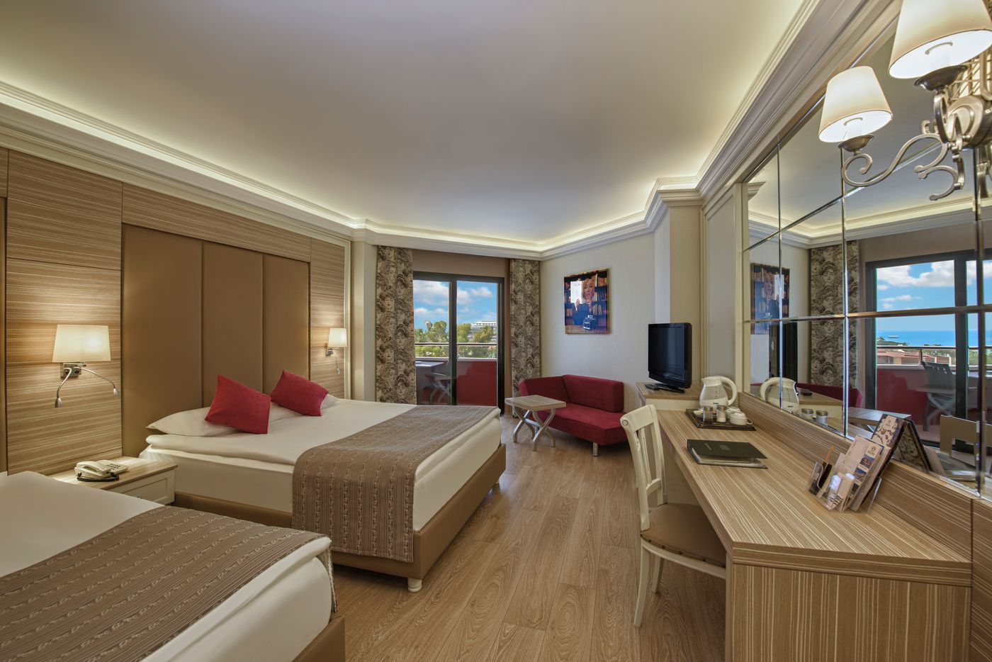 Delphin-Deluxe-Room-16
