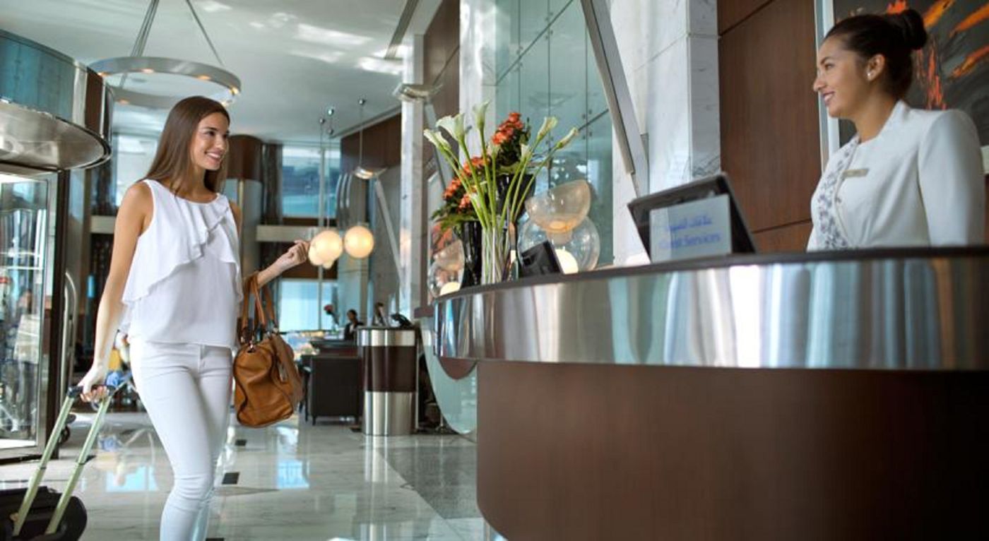 Rose-Rayhaan-by-Rotana-Lobby-40