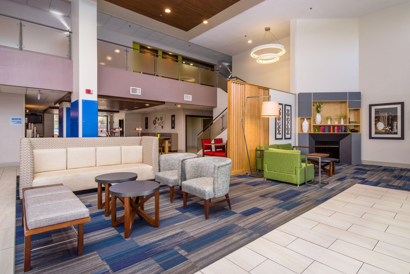 Holiday Inn Express Phoenix Airport -United States-PHOENIX-Lobby-8