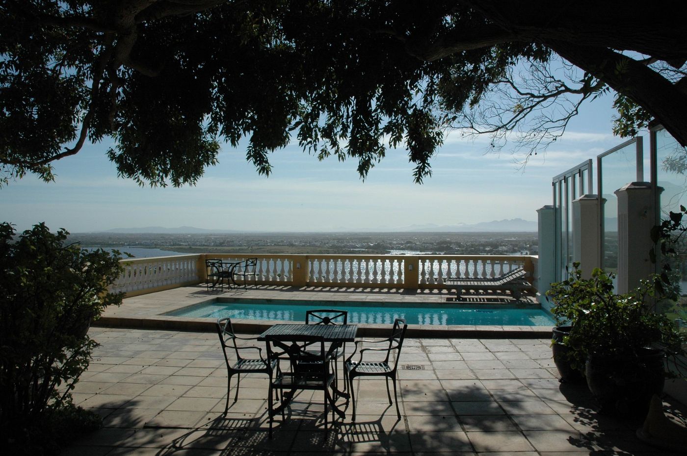 Colona-Castle-Terrace-41