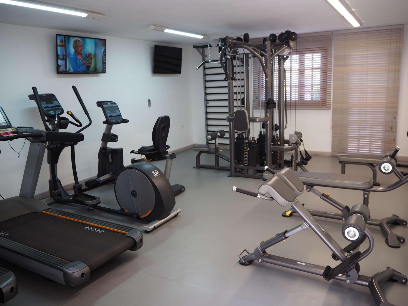 smartline-Kyknos-Beach-Sports-and-Entertainment-85