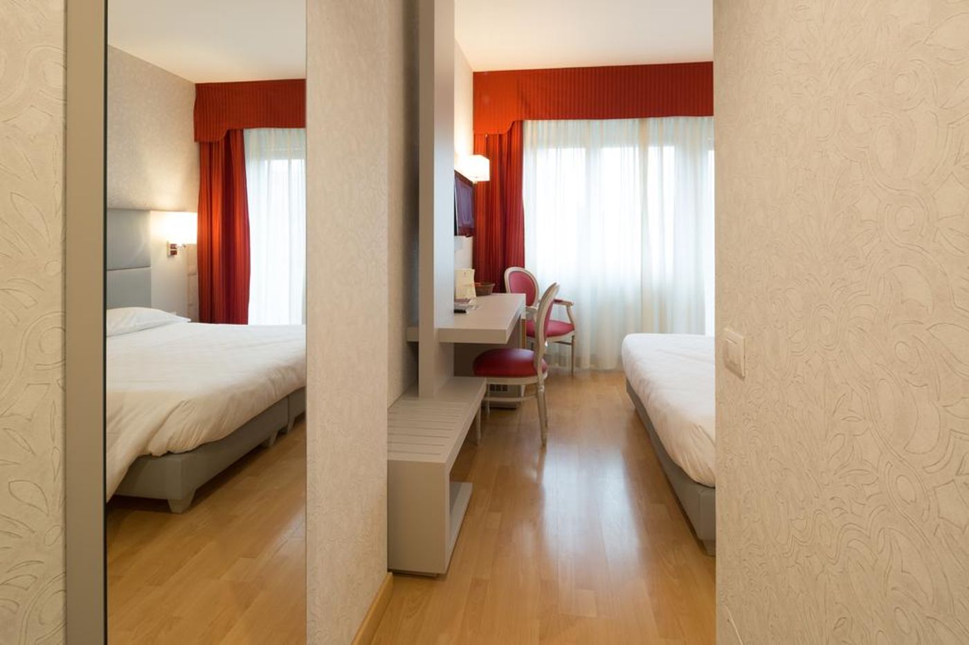 Hotel-Nasco-Room-27