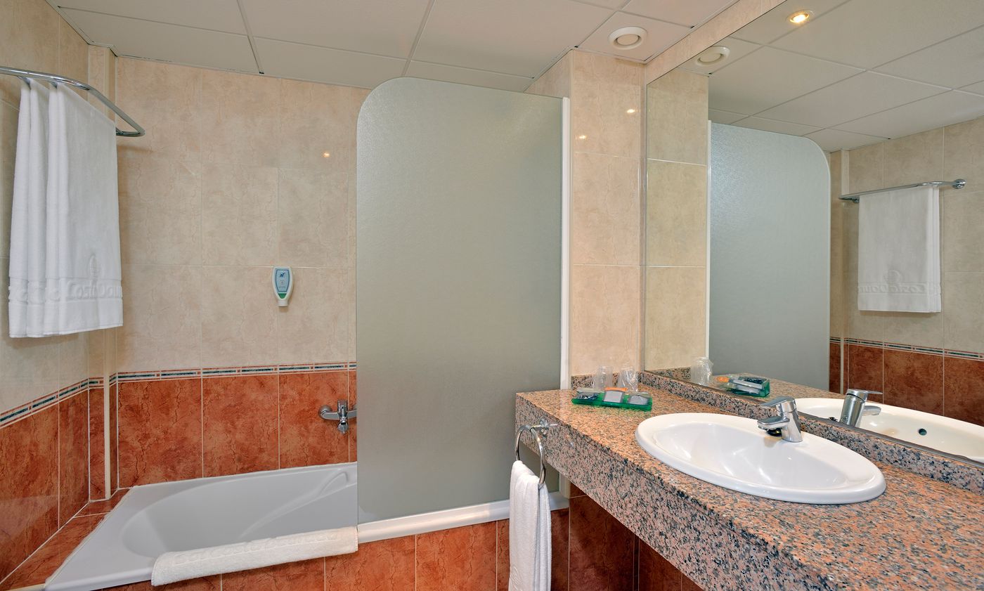 Sol-Costa-Daurada-Hotel-Room-28