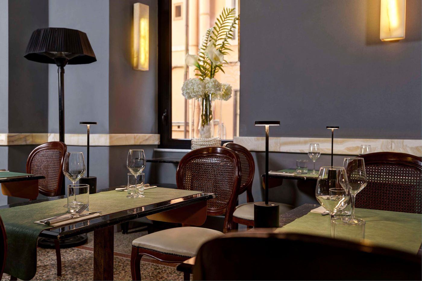 Golden-Tulip-Rome-Piram-Restaurant-17