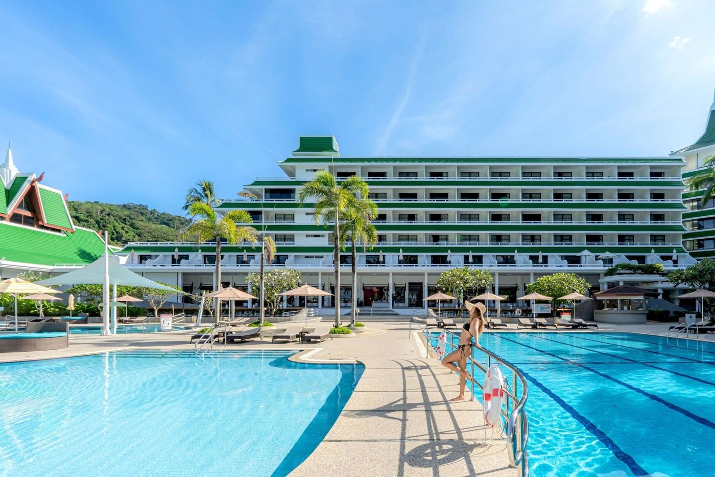 Le-Meridien-Phuket-Beach-Resort-Pool-6
