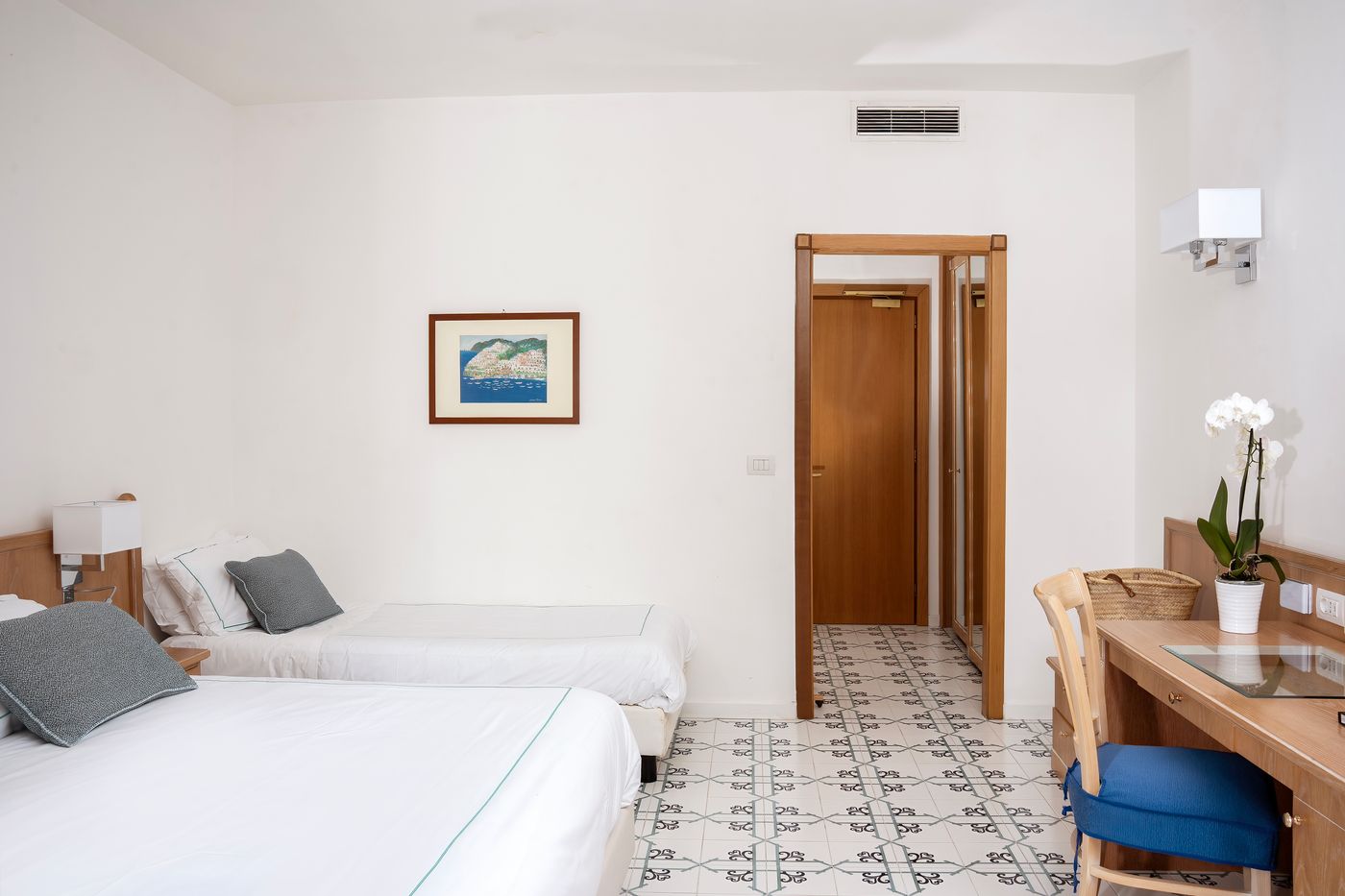 Grand-Hotel-Vesuvio-Room-22