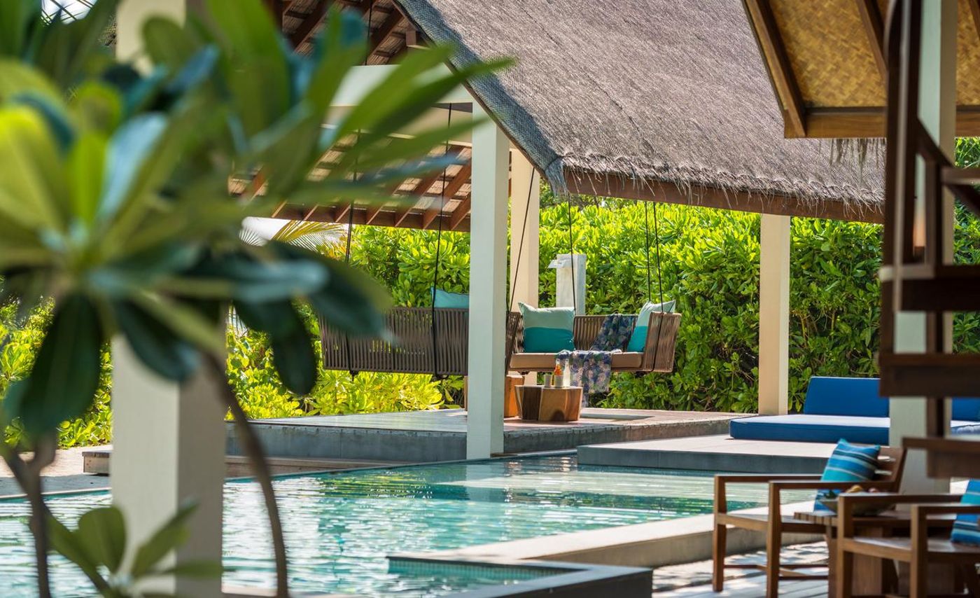 Four Seasons Landaa Giraavaaru