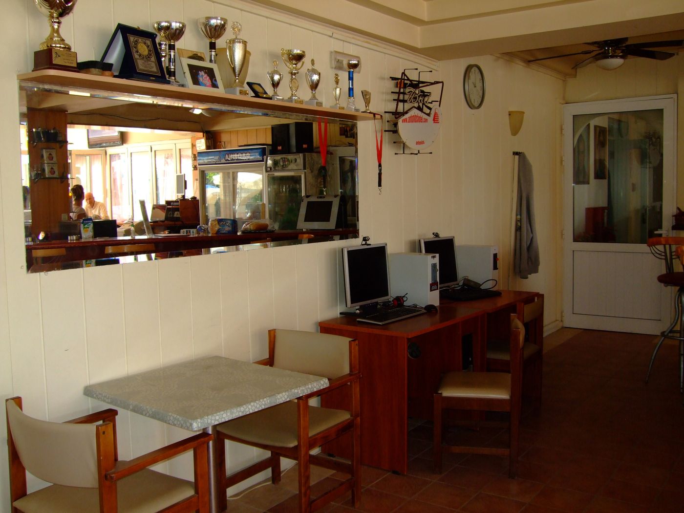 Antonios-Hotel-Lobby-22