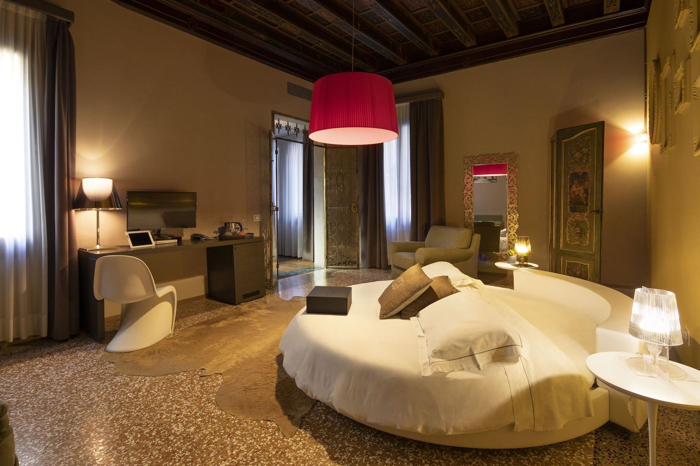 Corte-Di-Gabriela-Room-26