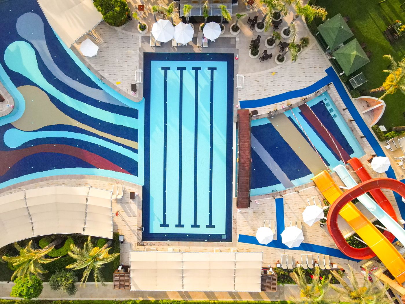 Crystal Family Resort