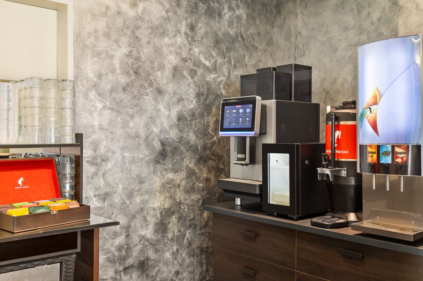 Amedia-Praha-Express-Restaurant-16