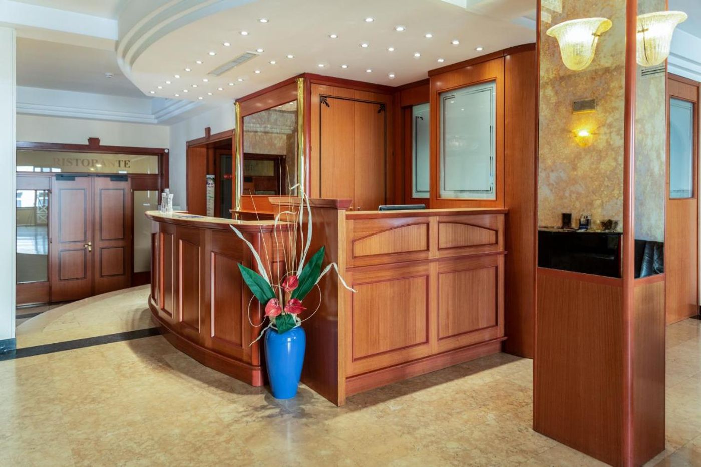 Hotel Nettunia-Italy-RIMINI-Lobby-5