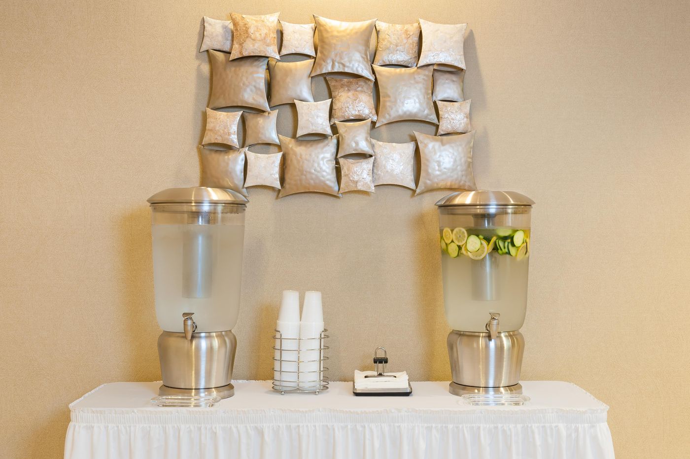 Mediterranean Inn-United States-Seattle-Lobby-6