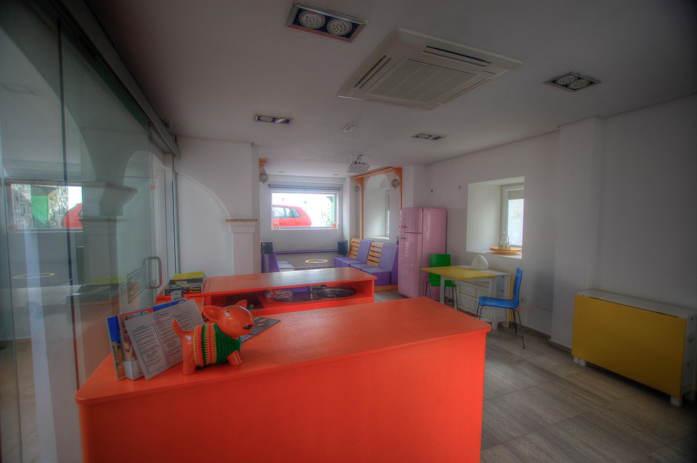 La-Joyita-De-Tarifa-Lobby-15