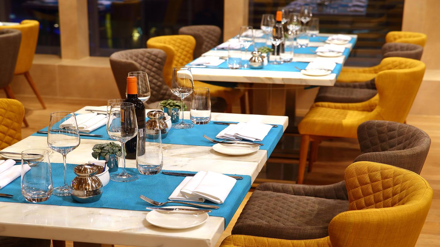 Hotel-Indigo-Hong-Kong-Island-Restaurant-50