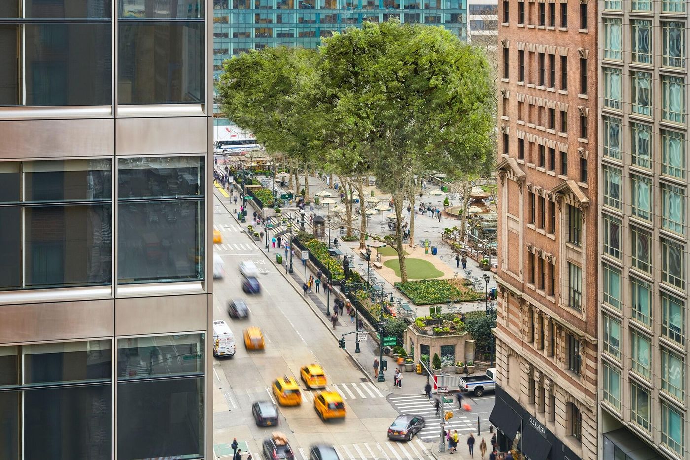 Residence-Inn-By-Marriott-New-York-Manhattan-Times-Square-Room-11