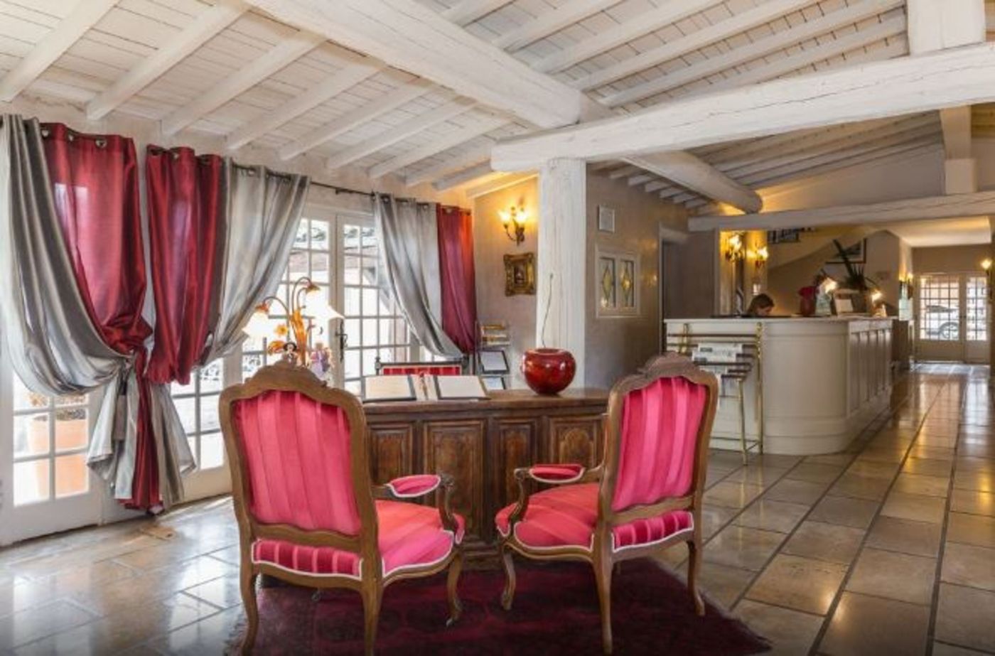 Auberge de Cassagne & Spa-France-LE PONTET AVIGNON-Lobby-3
