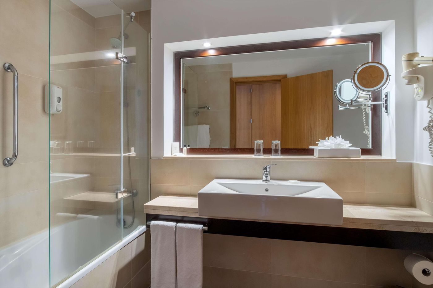 TUI-Blue-Gardens-Adults-Only-Savoy-Signature-Room-38