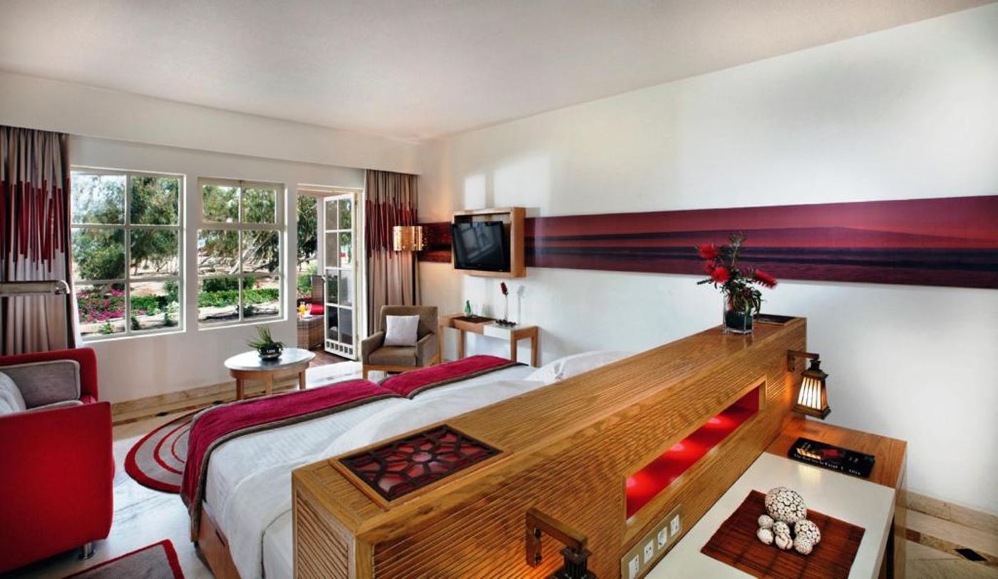 Movenpick-Resort---Spa-El-Gouna-Room-26