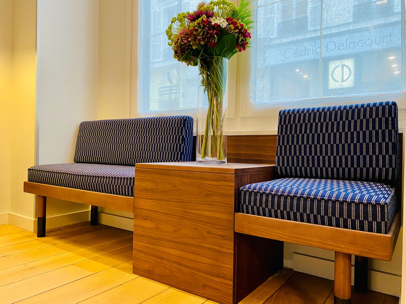 Hotel-Le-Basile-Lobby-10