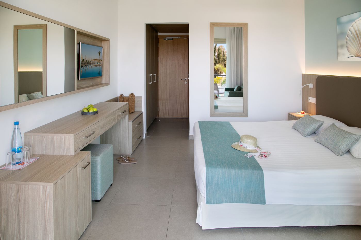 Asterias-Beach-Room-19