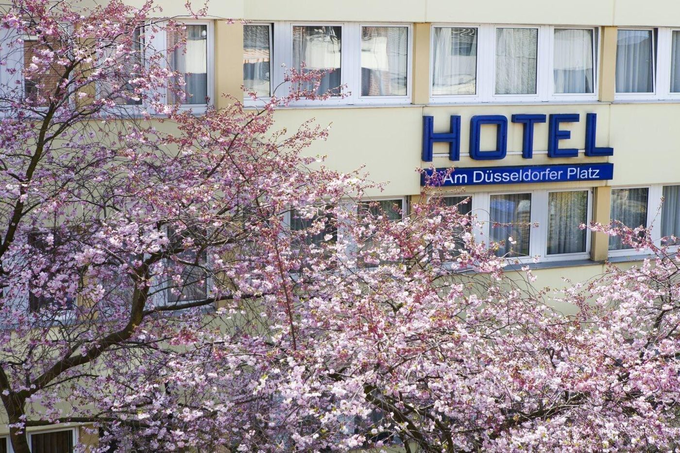 Hotel Am Da Sseldorfer Platz - Germany - RATINGEN - General view - 5