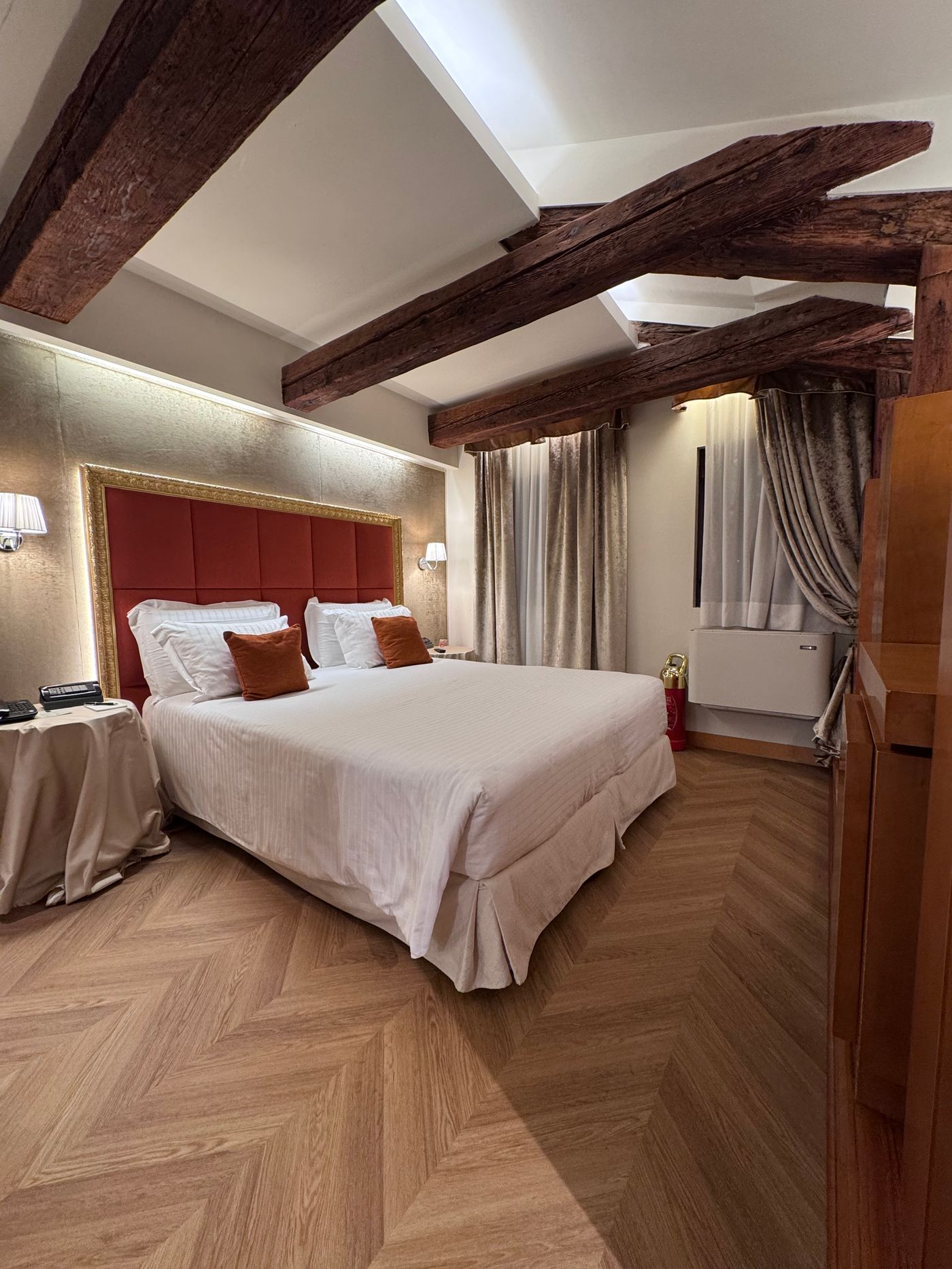 Ruzzini-Palace-Room-62