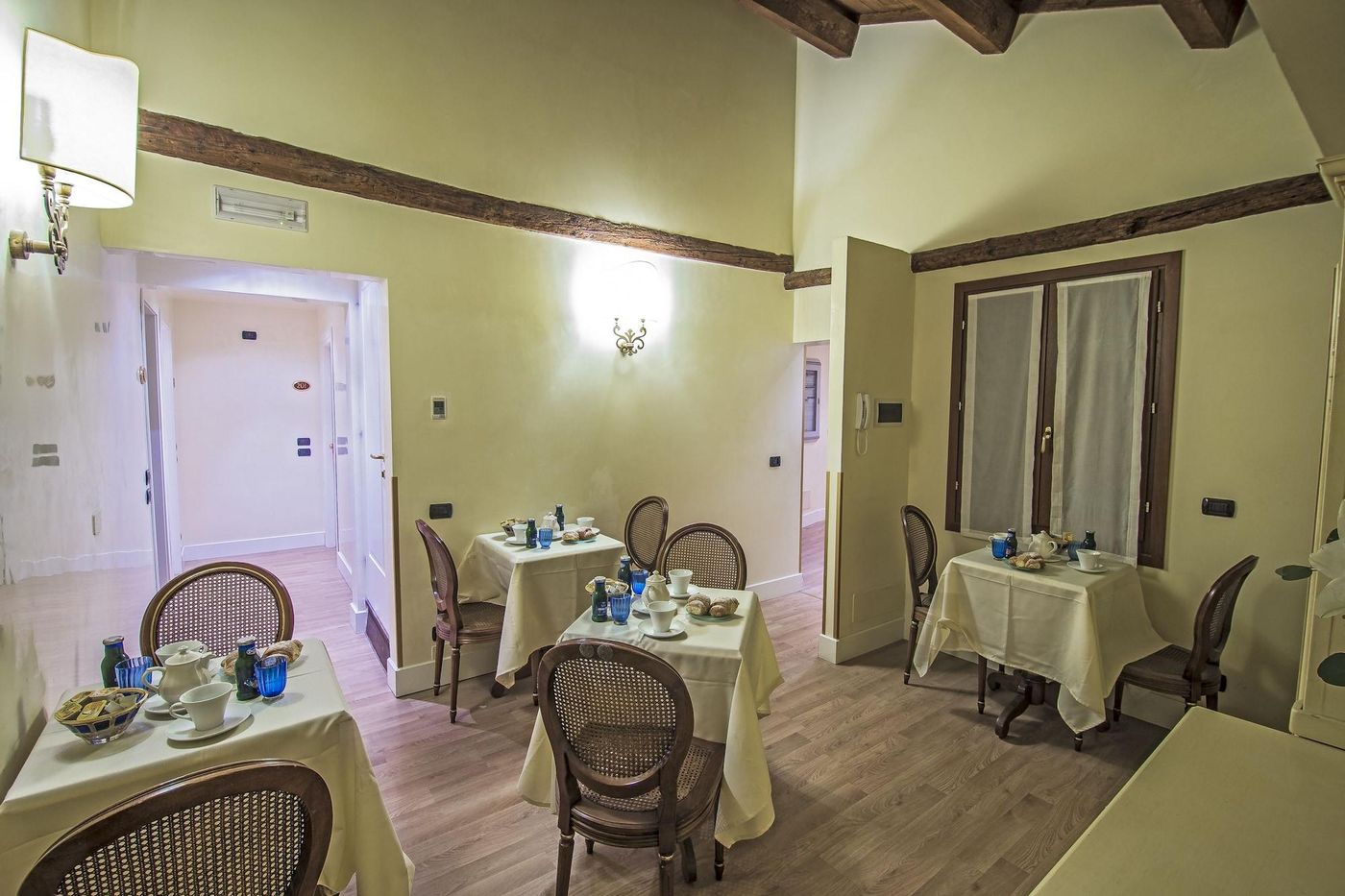 B-B-Le-Marie-Restaurant-9