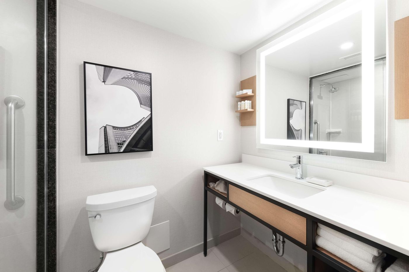 Hilton Garden Inn Toronto Airport-Canada-Mississauga-Room-7