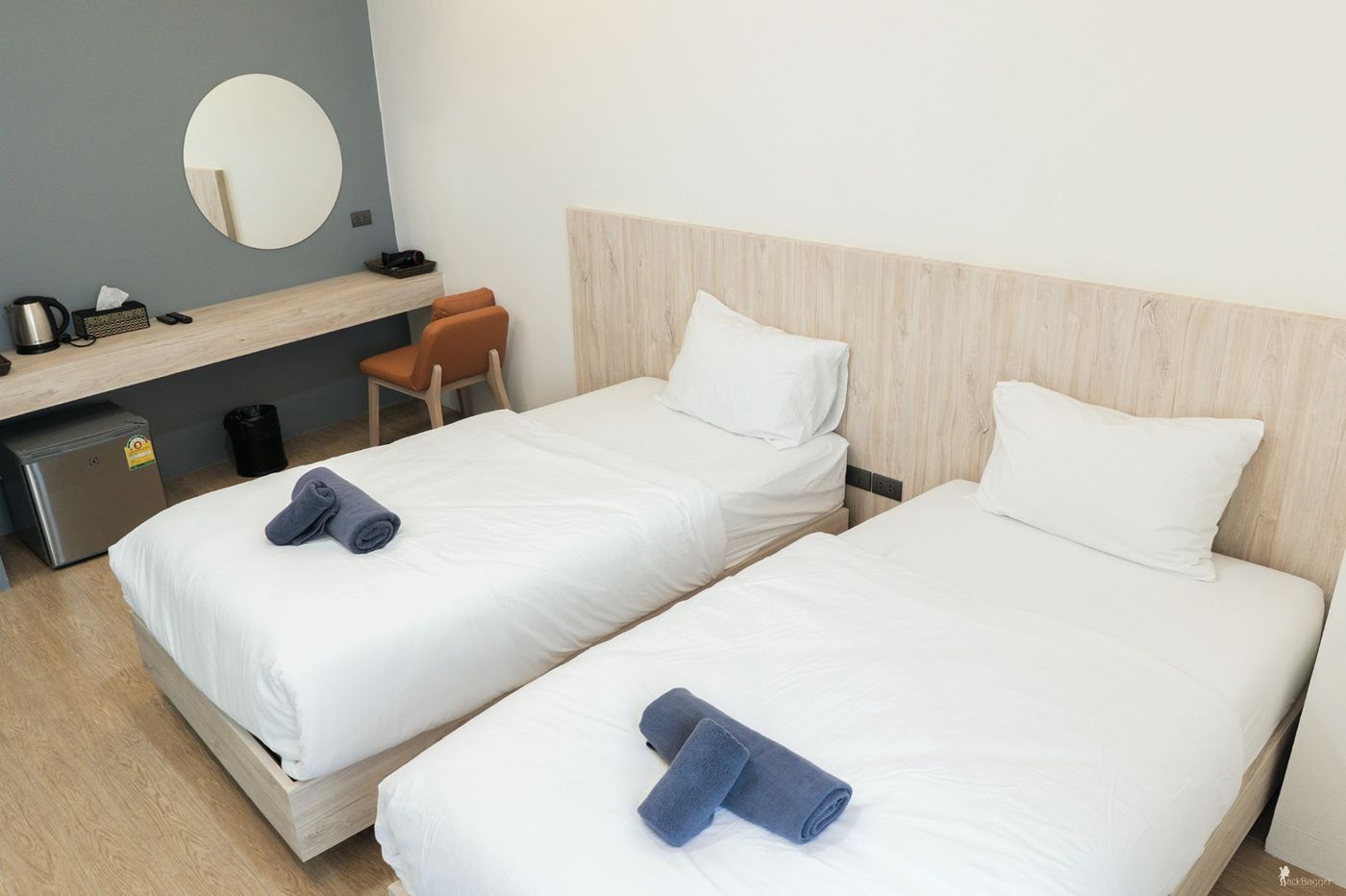 All-Day-Hostel-SHA-by-ZUZU-Room-16