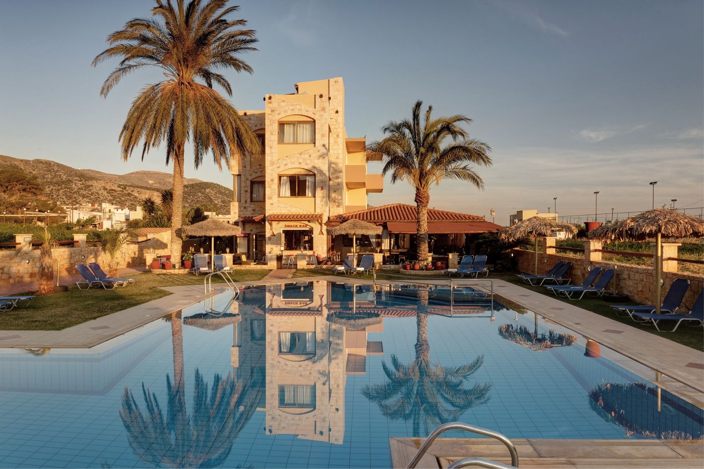 Danelis-Apartments-Pool-3