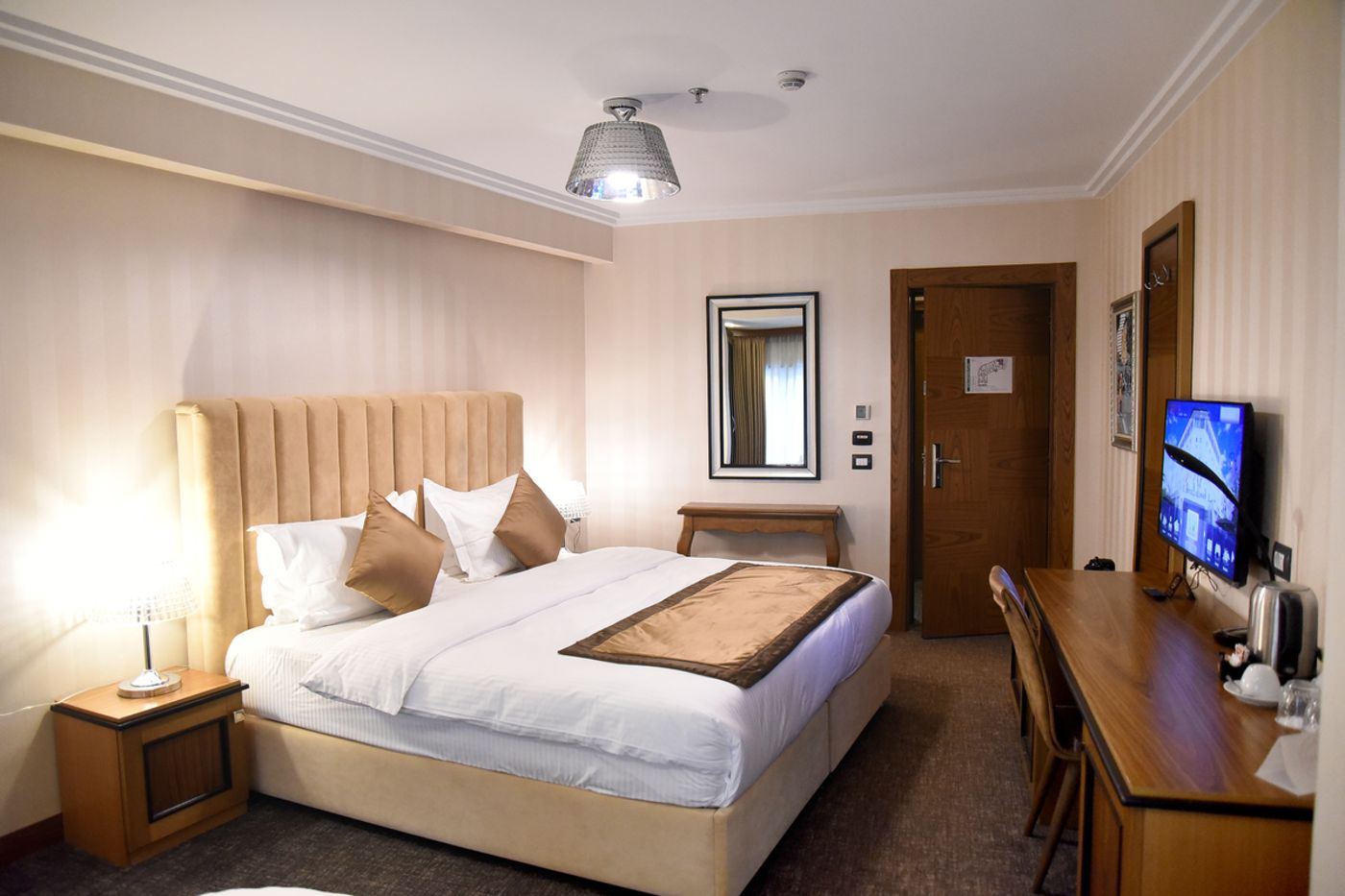 Colosseo Hotel Tirana