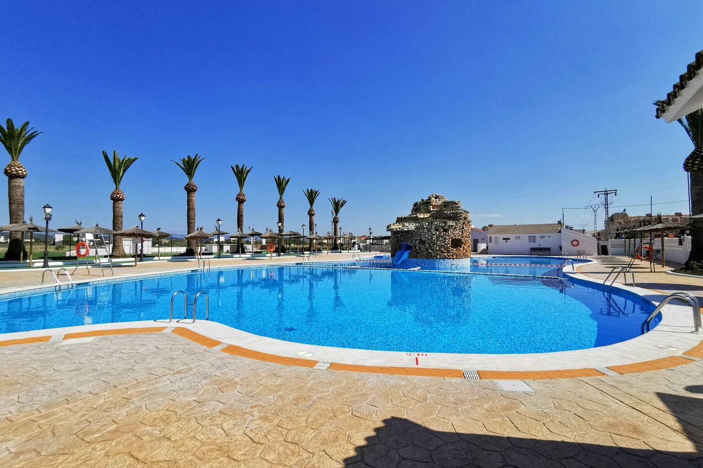 Acualandia Aparthotel & Spa 