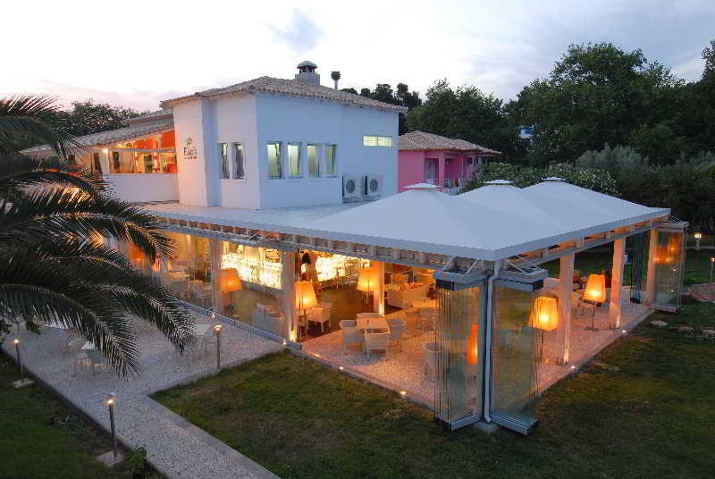 Mandraki-Village--Restaurant-23