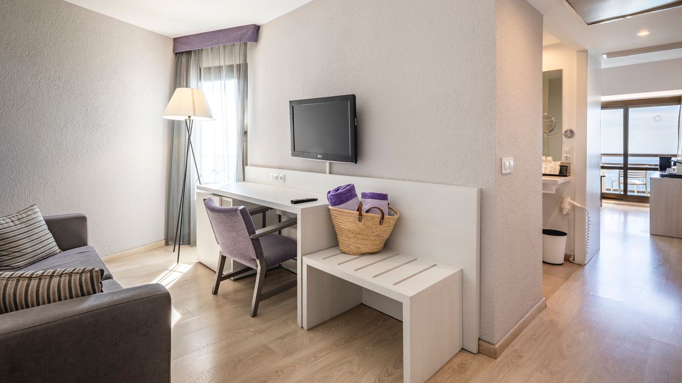 Be Live Adults Only Marivent - Adult Only