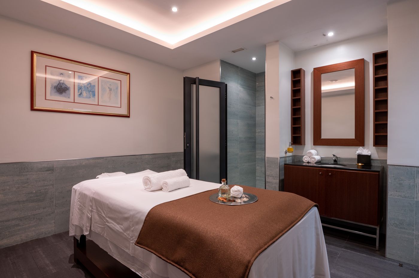 Vila-Gale-Ampalius-Sports-and-Entertainment-55