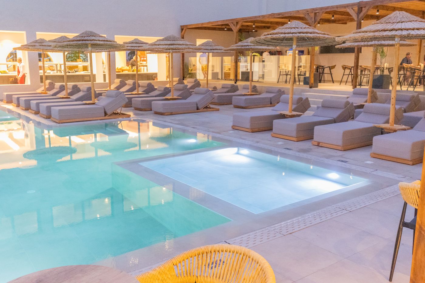 Cabana Blu Hotel & Suites 