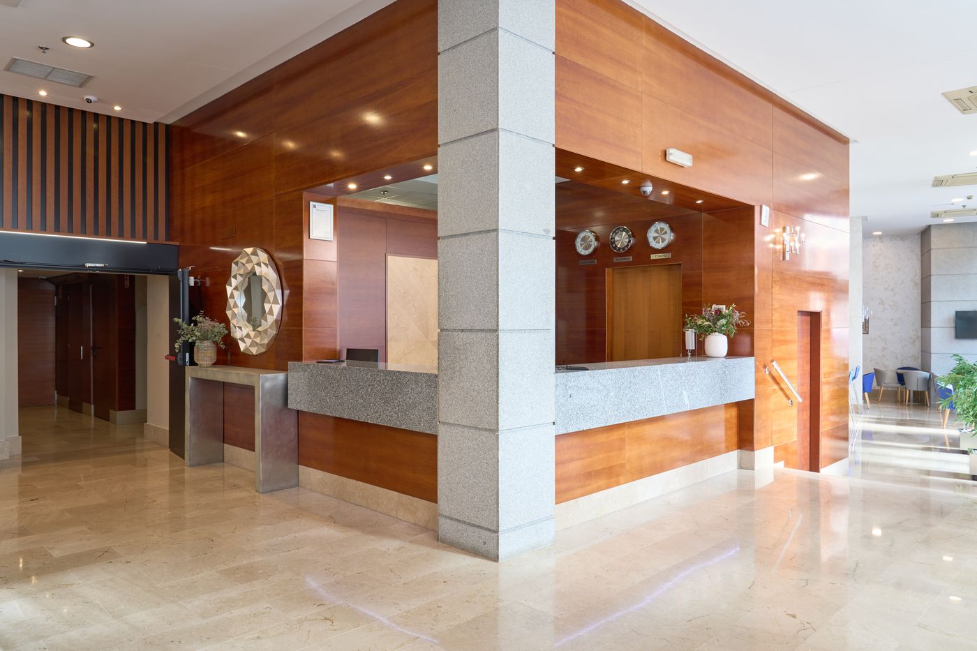 Porcel-Ganivet-Lobby-5