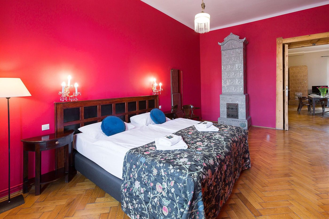 Antique-Apartments-Plac-Szczepanski-Room-49