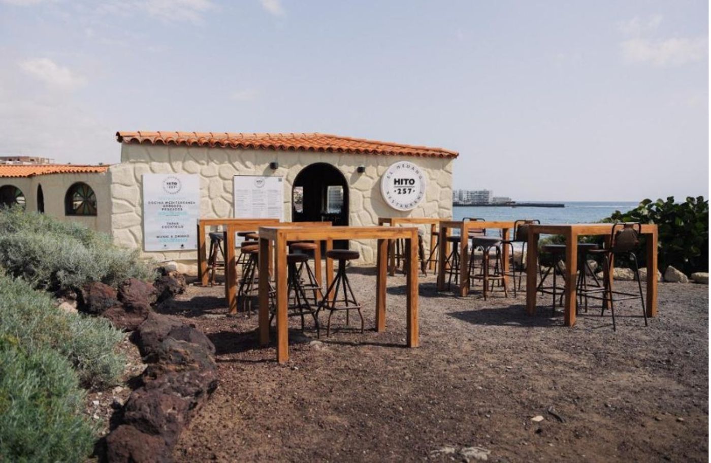 Playa-Sur-Tenerife-Bar-11